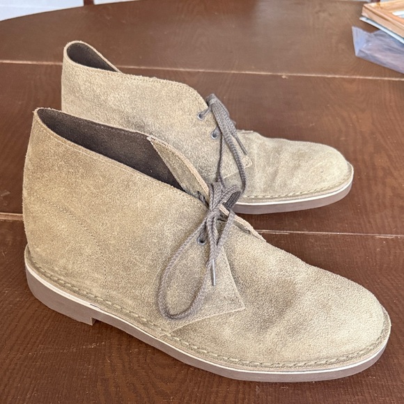 Clark’s Men's Suede Desert Boots Size 9 - like new - Picture 4 of 6